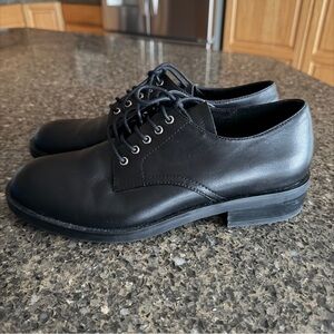 The Wishbone Collection size 8.5 Oxfords